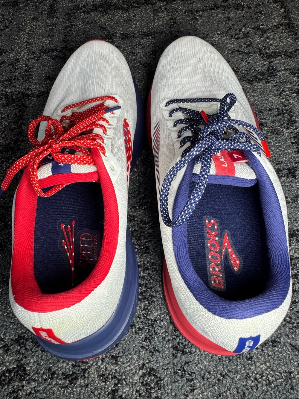 Brooks Launch 7 Women’s Size 9 Running Shoes Red White Blue Stars 1203221B166 - Picture 5 of 11